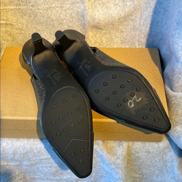 Glitter Heels - Picture 2 of 4